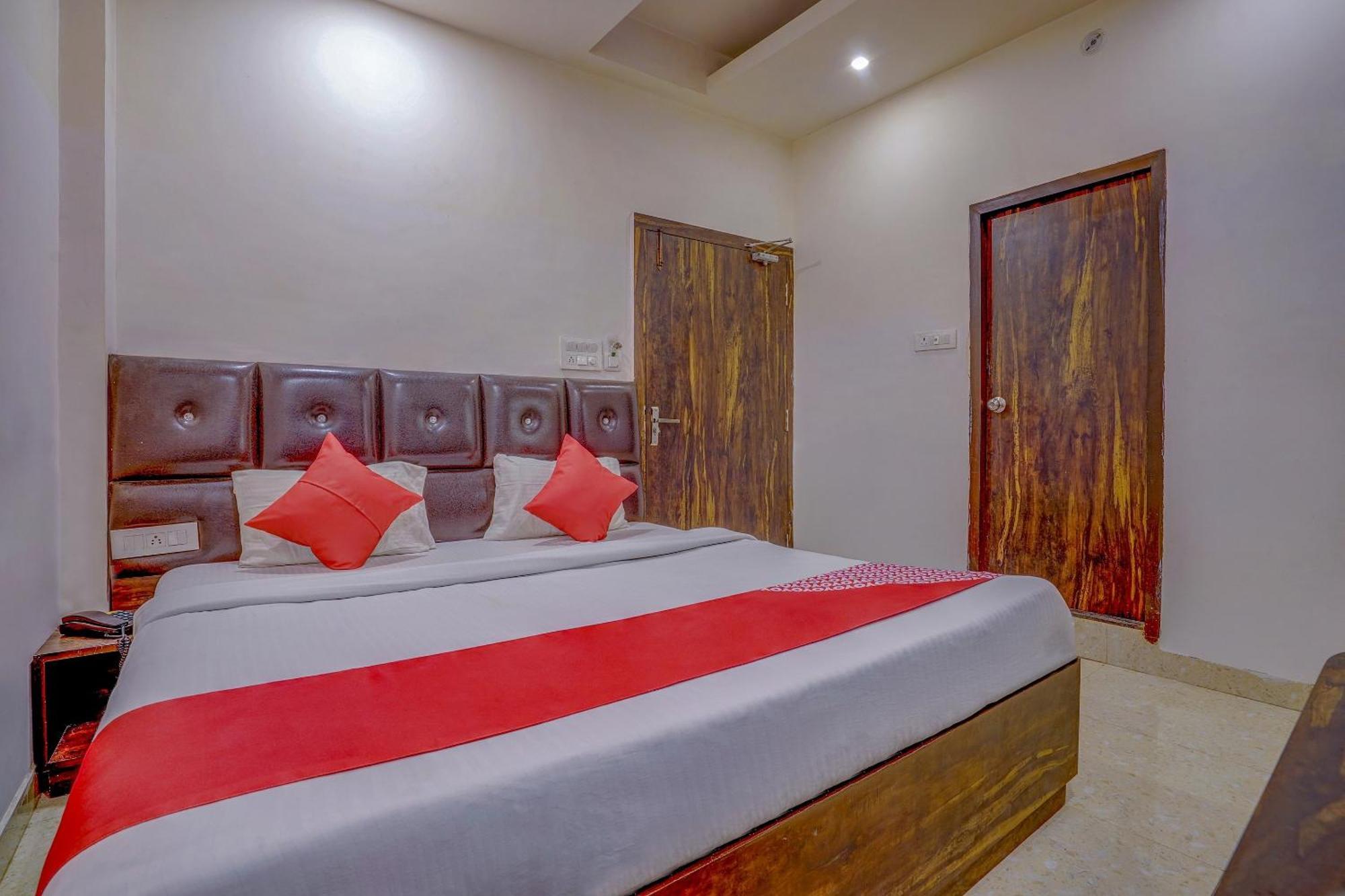 Super Hotel O Traveller Inn Лакхнау Экстерьер фото