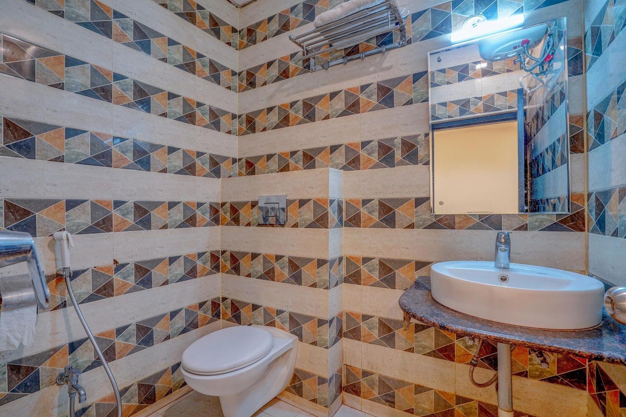 Super Hotel O Traveller Inn Лакхнау Экстерьер фото
