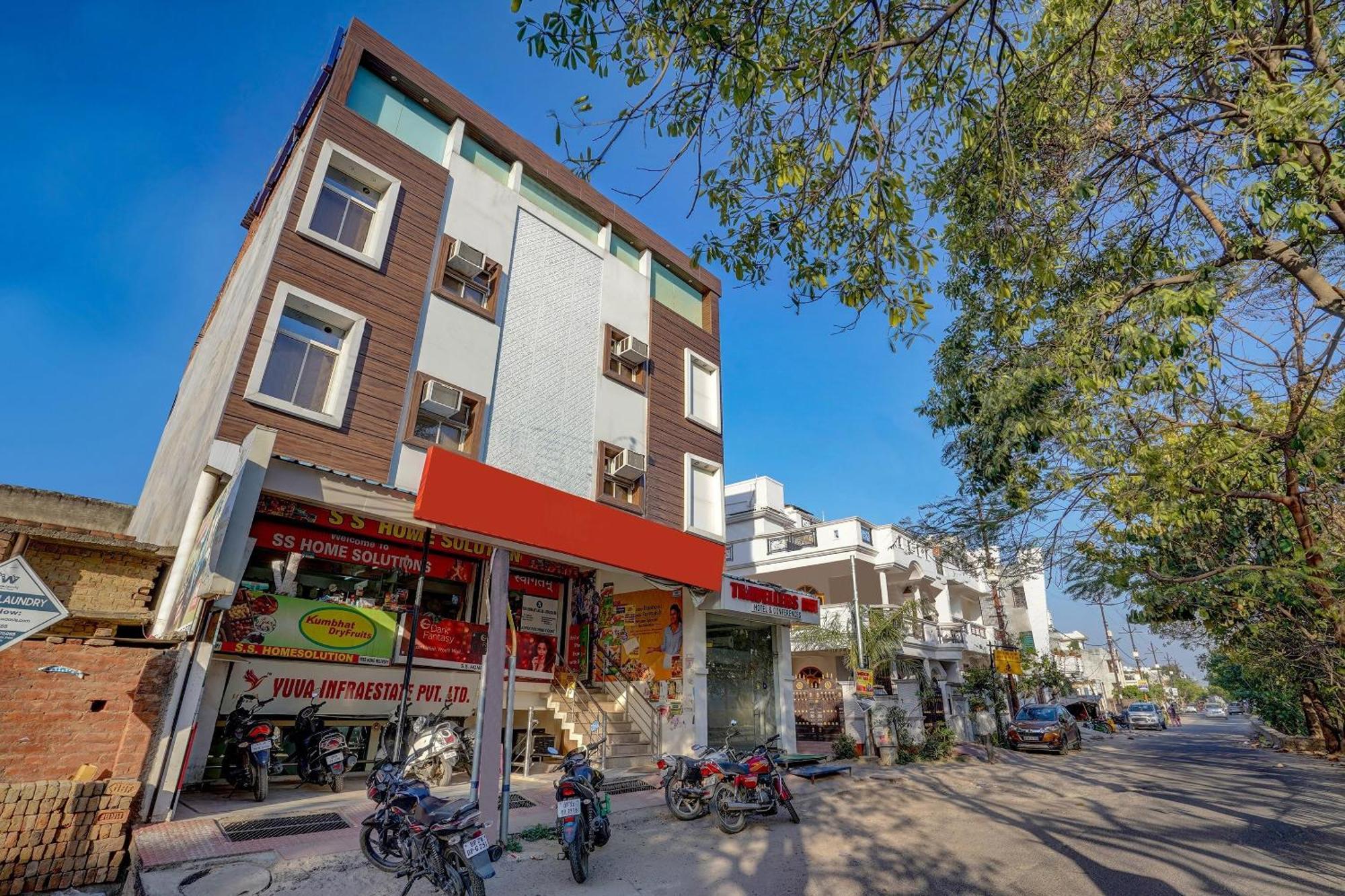 Super Hotel O Traveller Inn Лакхнау Экстерьер фото