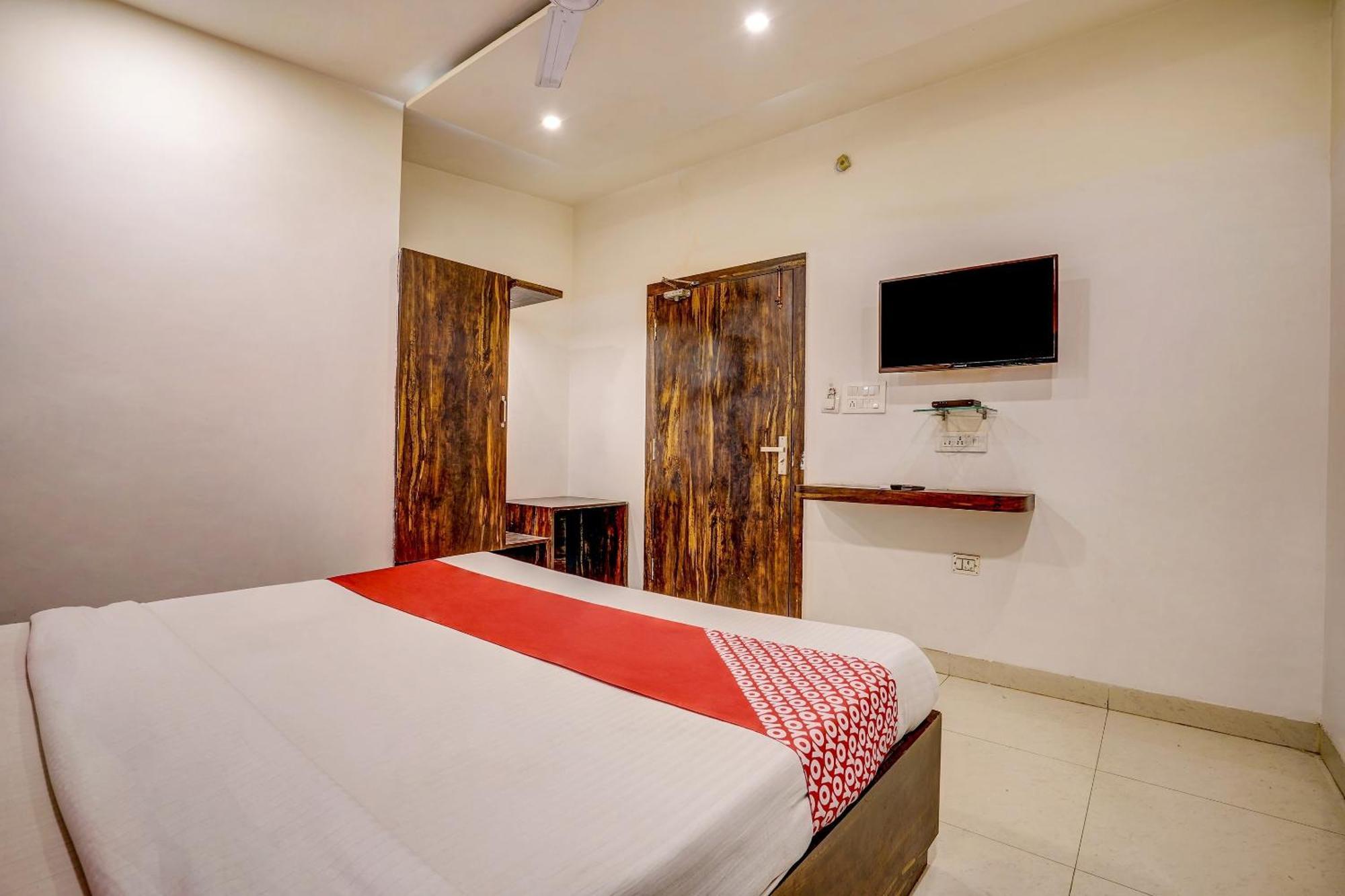 Super Hotel O Traveller Inn Лакхнау Экстерьер фото